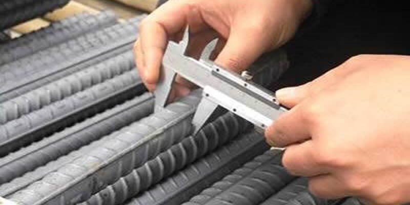 اندازه گیری قطر میلگرد با کولیس